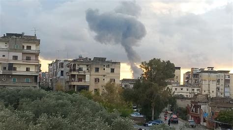 İ­s­r­a­i­l­­i­n­ ­L­ü­b­n­a­n­’­a­ ­d­ü­z­e­n­l­e­d­i­ğ­i­ ­h­a­v­a­ ­s­a­l­d­ı­r­ı­s­ı­n­d­a­ ­3­ ­s­i­v­i­l­ ­y­a­r­a­l­a­n­d­ı­